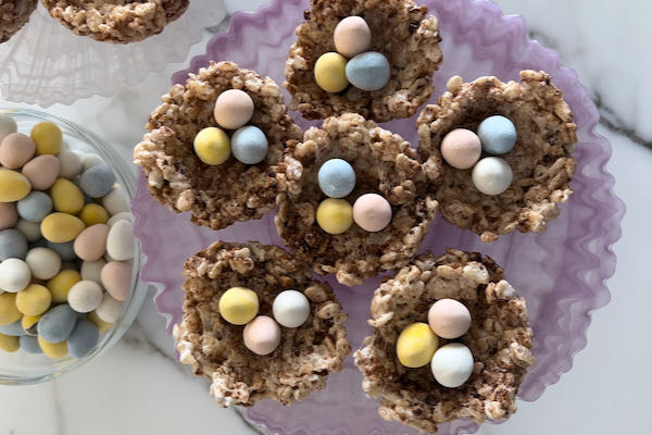 Rice Crispy Treat Easter Nests