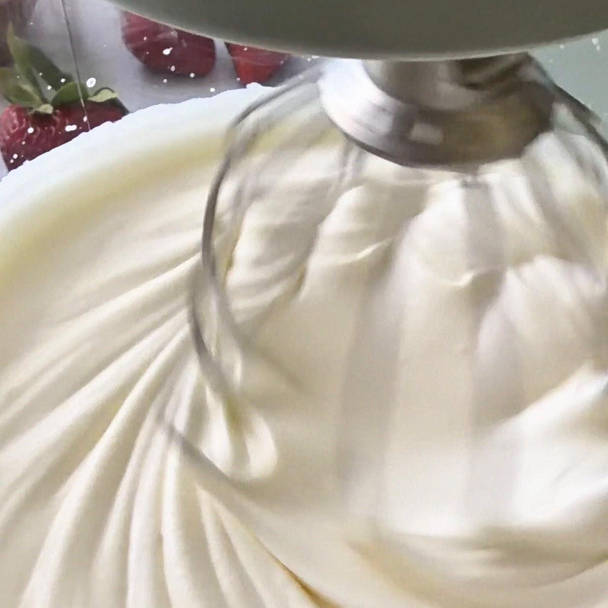 Feed Your Soul #BakeSmarter Tip Real Whipped Cream
