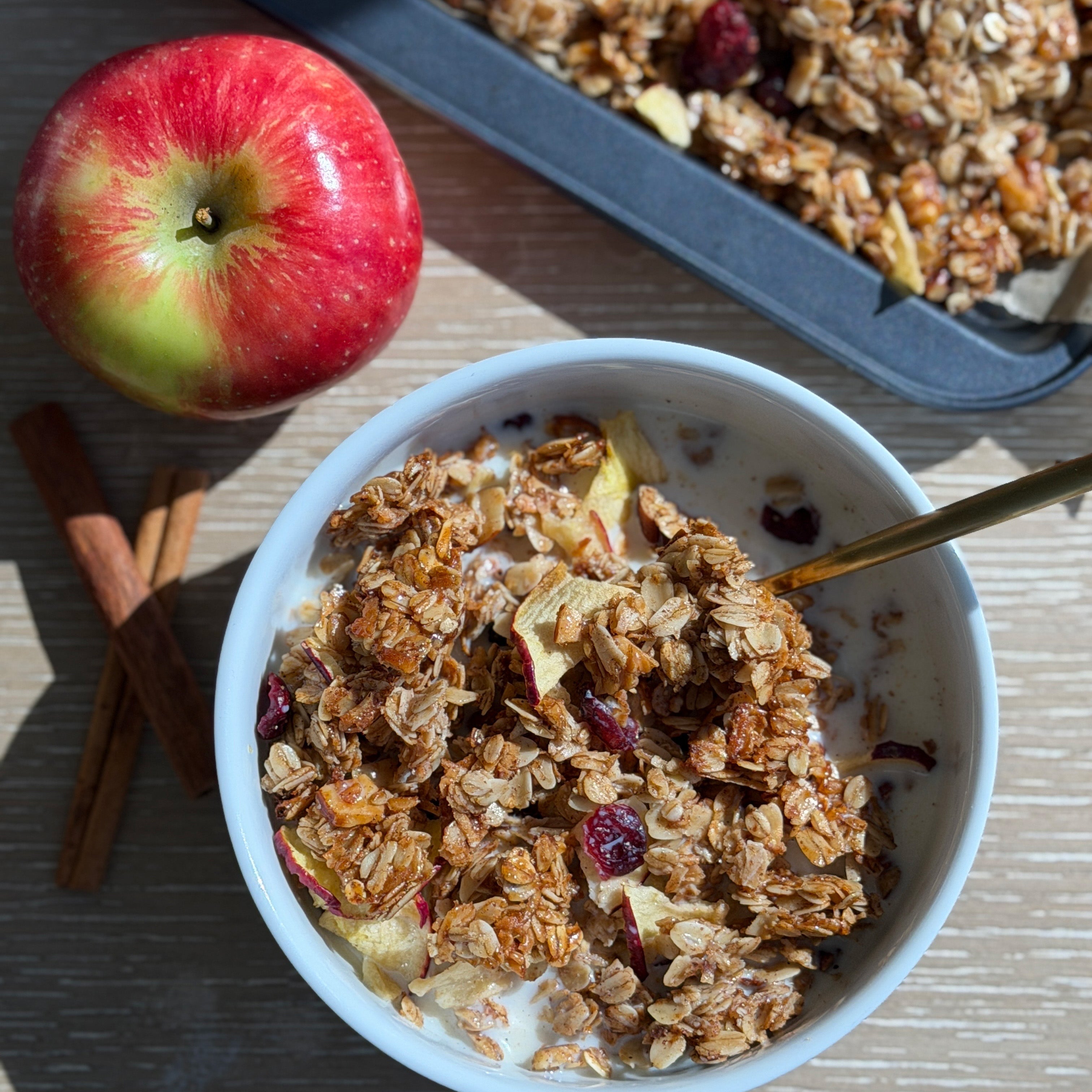 Homemade Apple Pie Granola: The Taste of Fall in Every Crunch